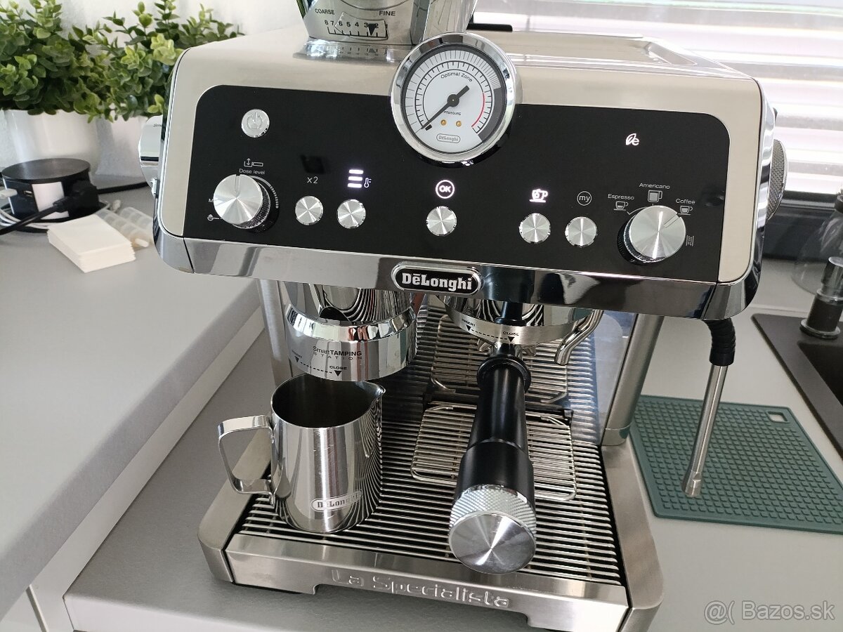Delinghi La Specialista EC 9355M