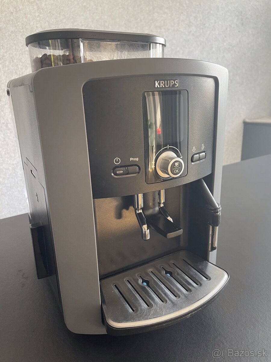 KRUPS EA802B Espresseria Automatic + kávovar ZDARMA