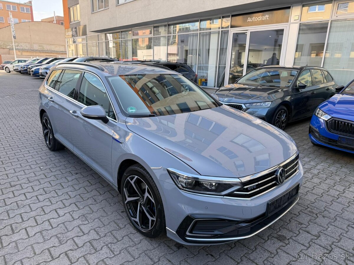 VW Passat GTE Variant 1.4 TSI 160kW DSG - záruka Autodraft