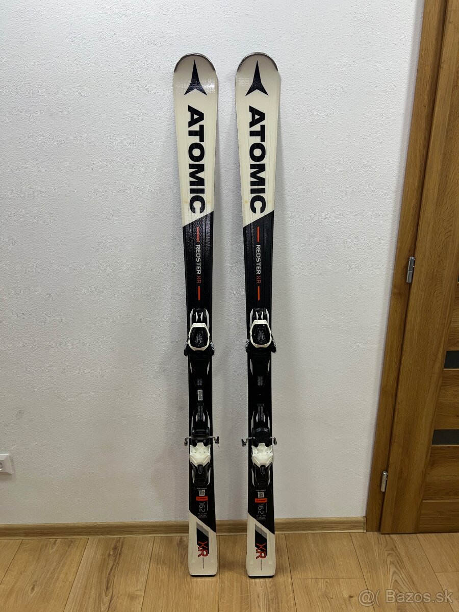 Lyže Atomic Redster XR