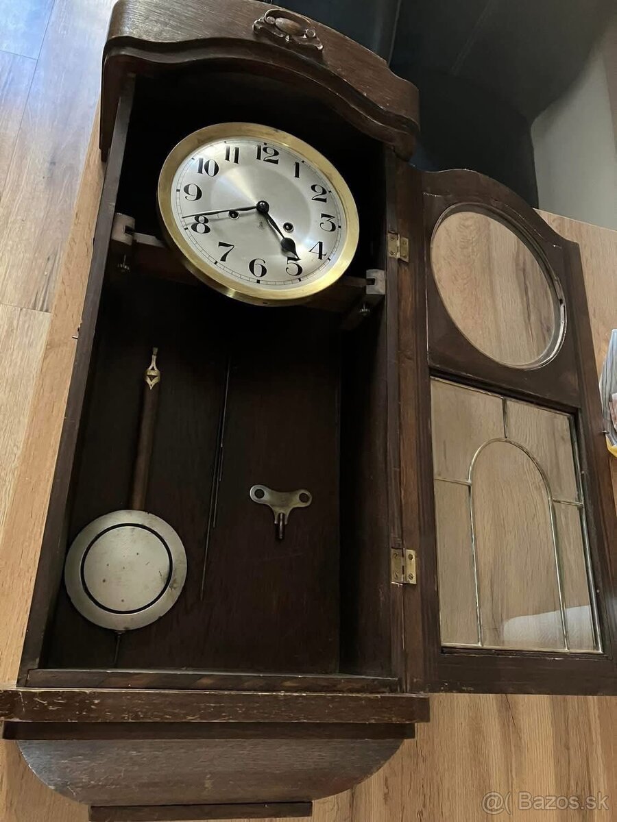 Stare funkcne hodiny Gustav Becker