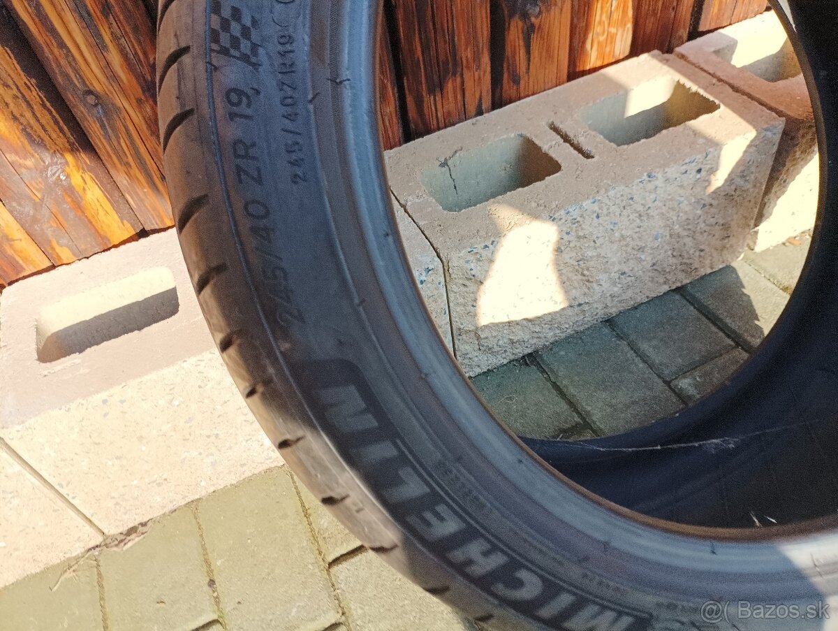 Prodám MICHELIN pilot sport 4 275/35/19