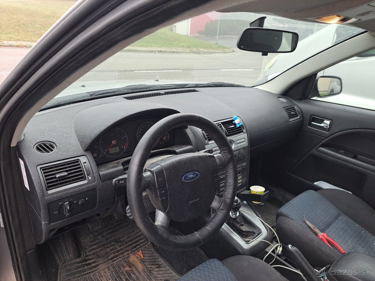 Rozpredam Ford Mondeo mk3 , 2.0 tdci 96KW