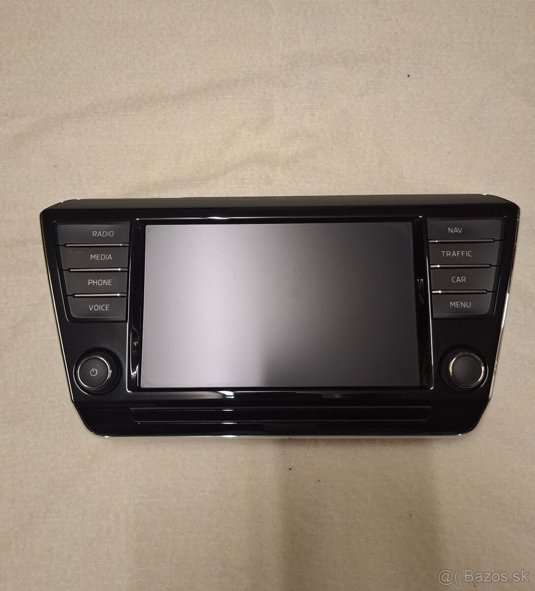 Predám originálne autorádio Škoda Superb III (Columbus)