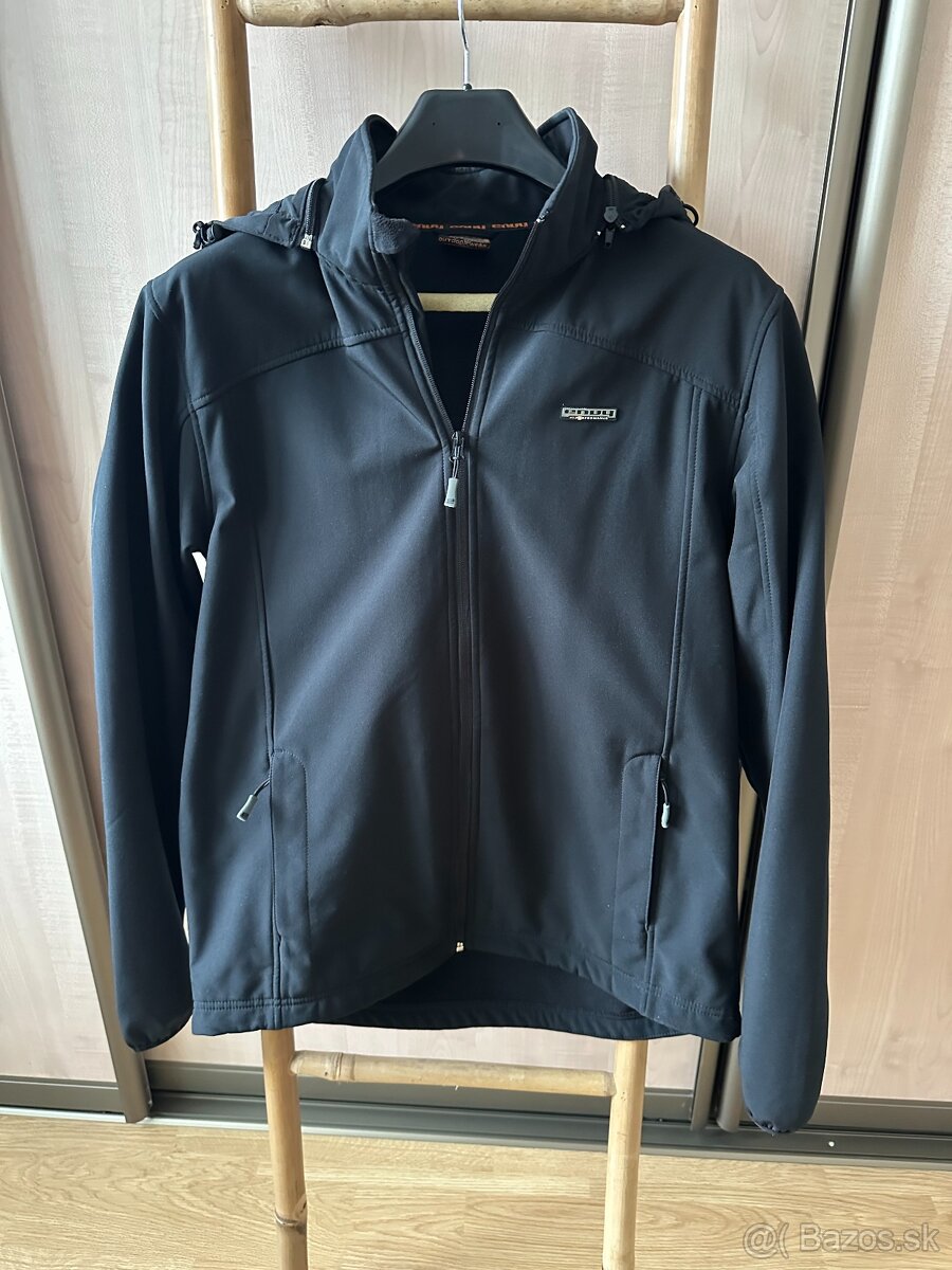 Softshelová bunda