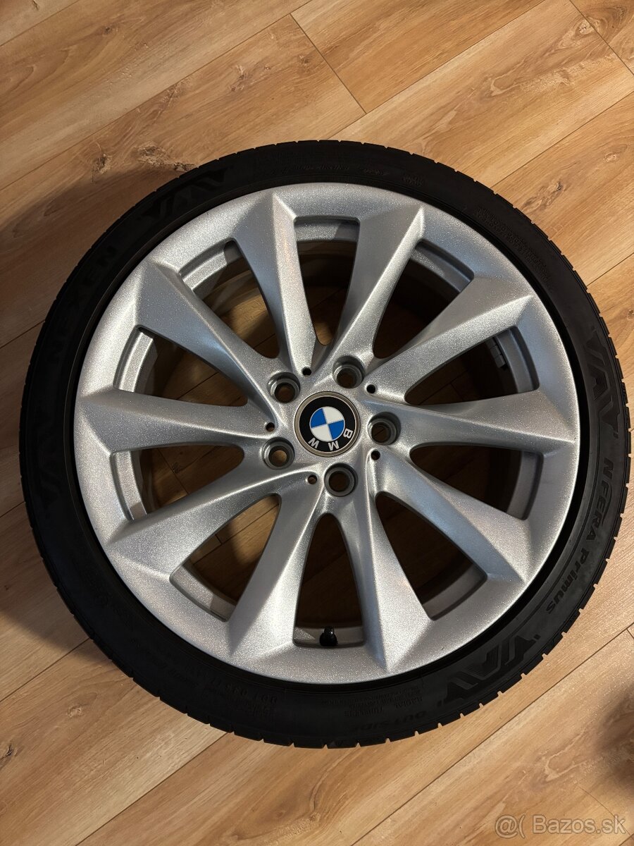 BMW 225/40 r18