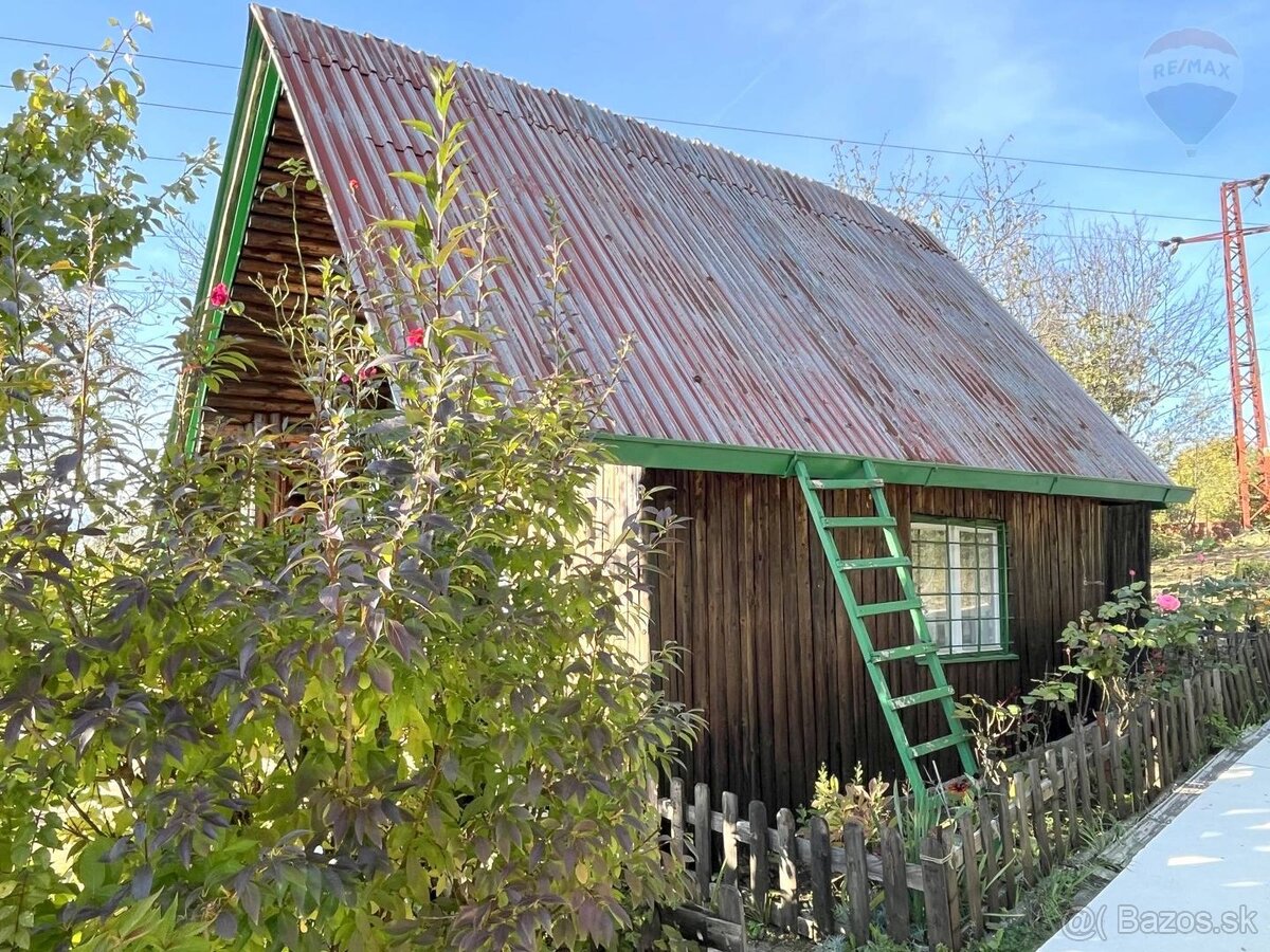 Záhradka s chatkou - osada Flóra - Prievidza