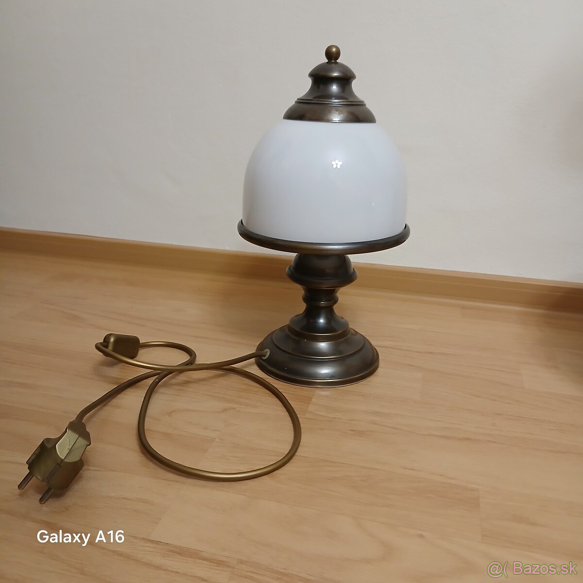 Predám retro lampu