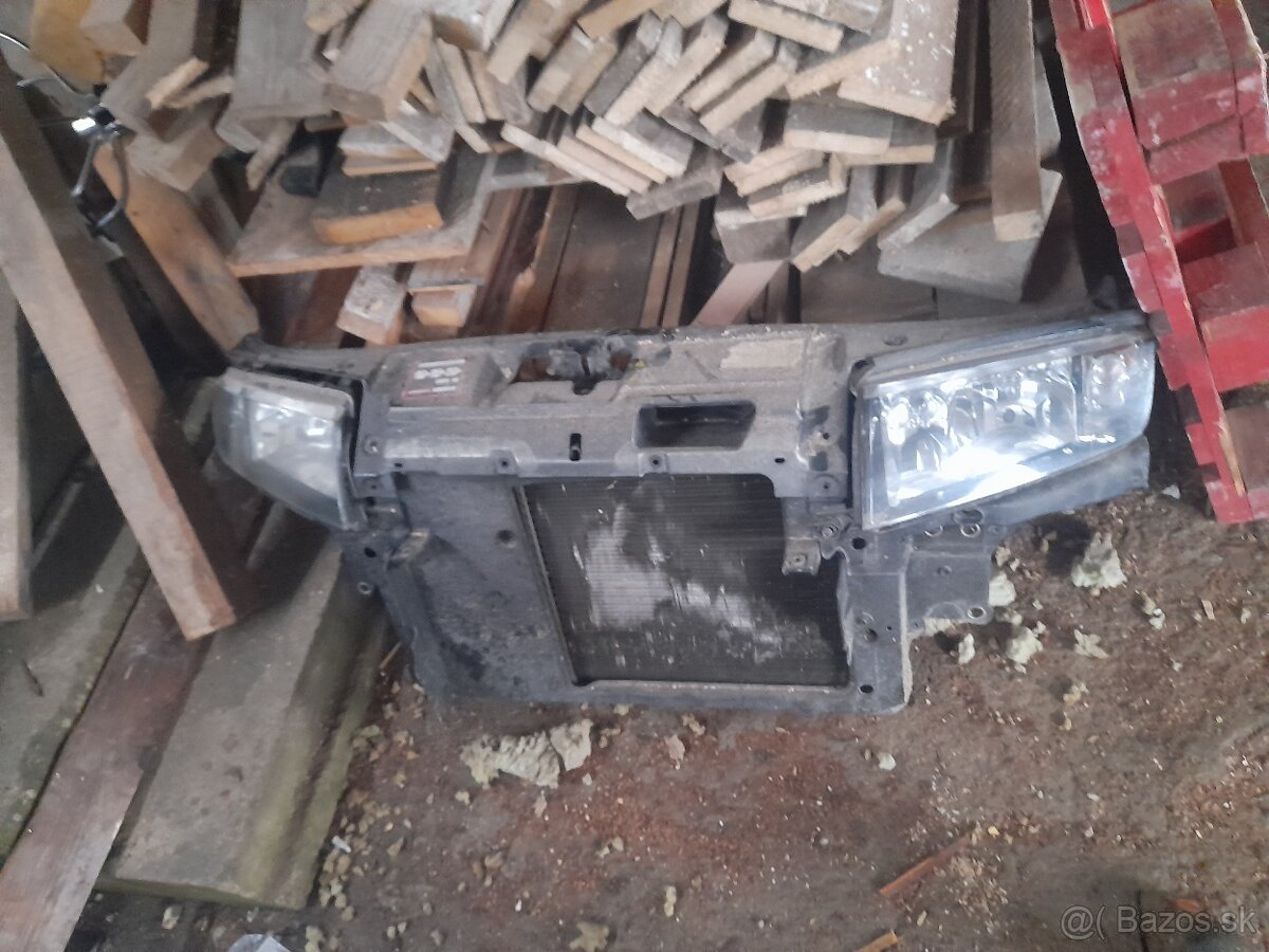 Skoda fabia predna stena zos svetlami