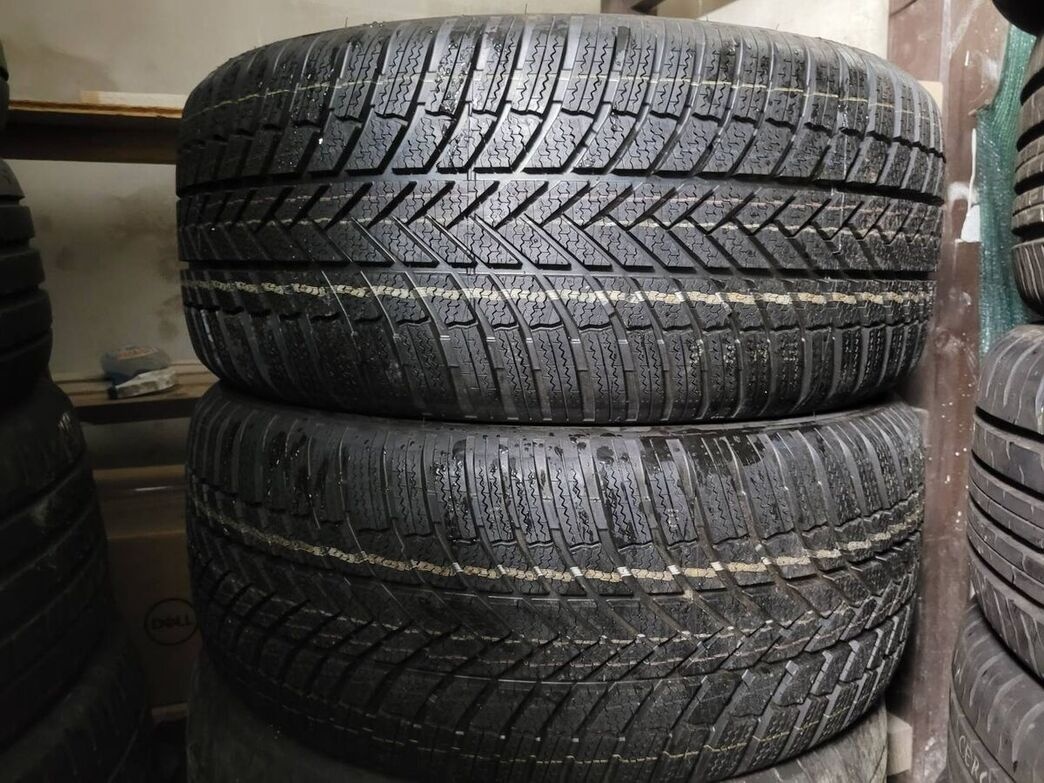 2x Zimní pneu Bridgerstone Blizzak LM005 255/50/19