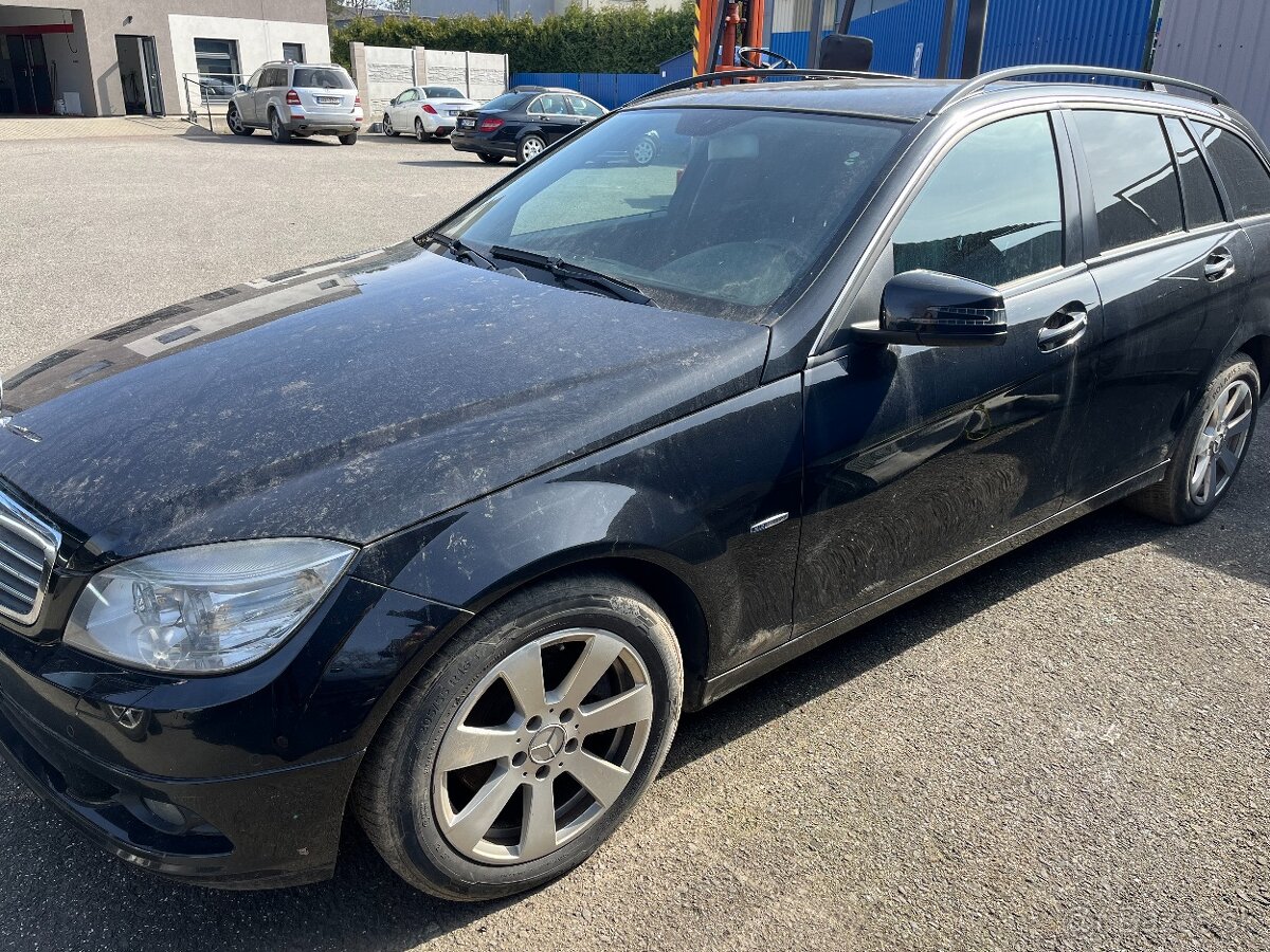 Mercedes-Benz C (W204) - diely