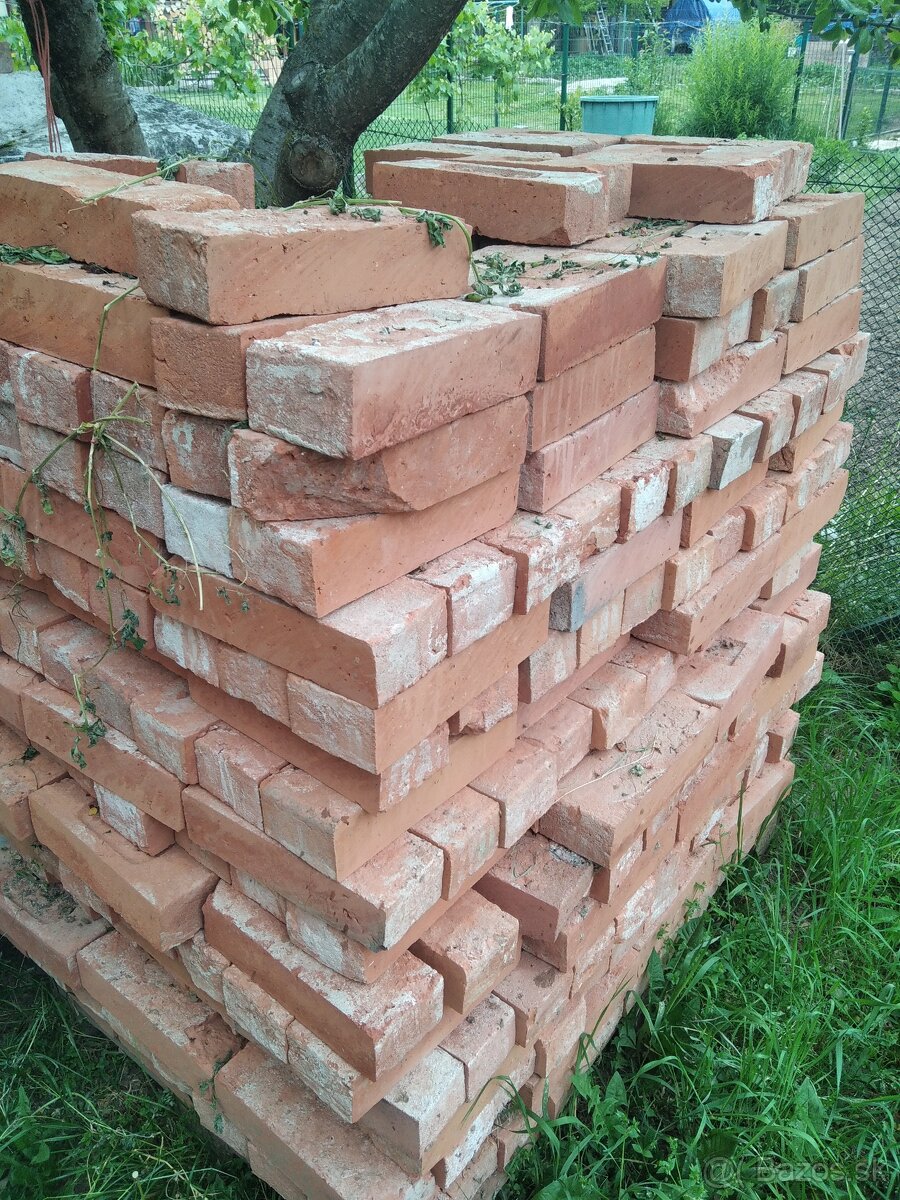 Predám tehly