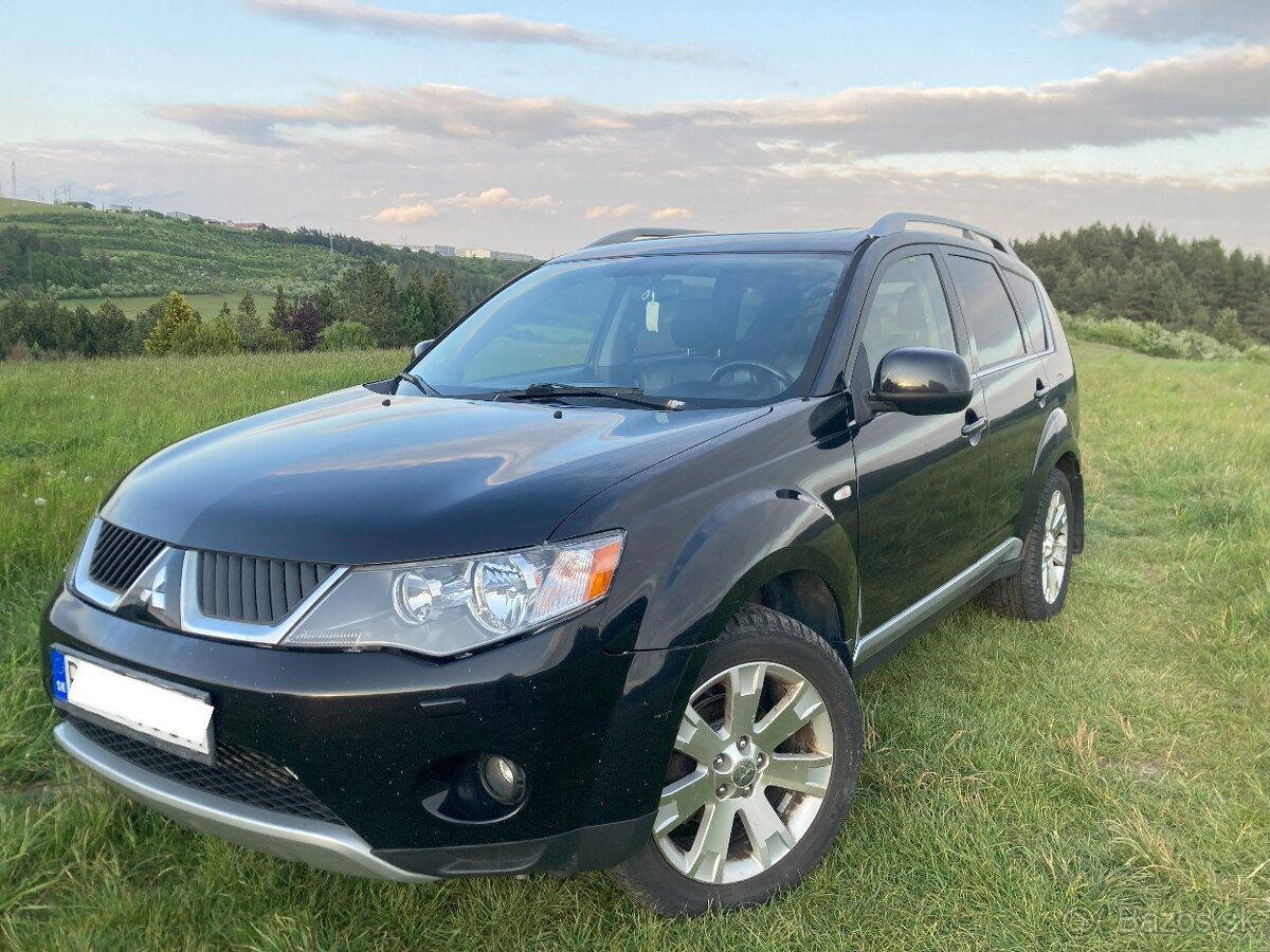 Predám Mitsubishi Outlander 4x4 (7 miest), webasto