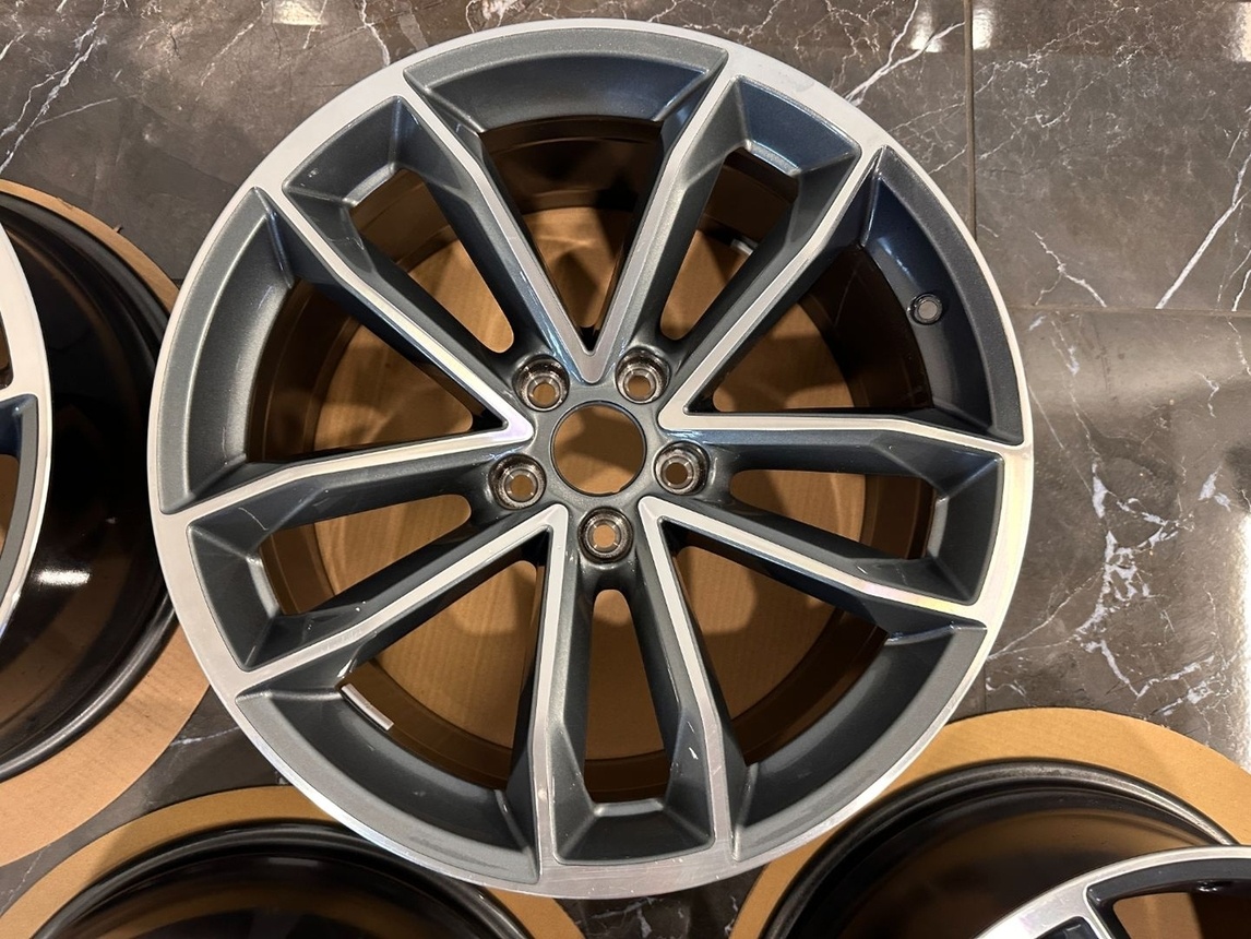 original kolesa audi a5 s5 r19 8w 5x112