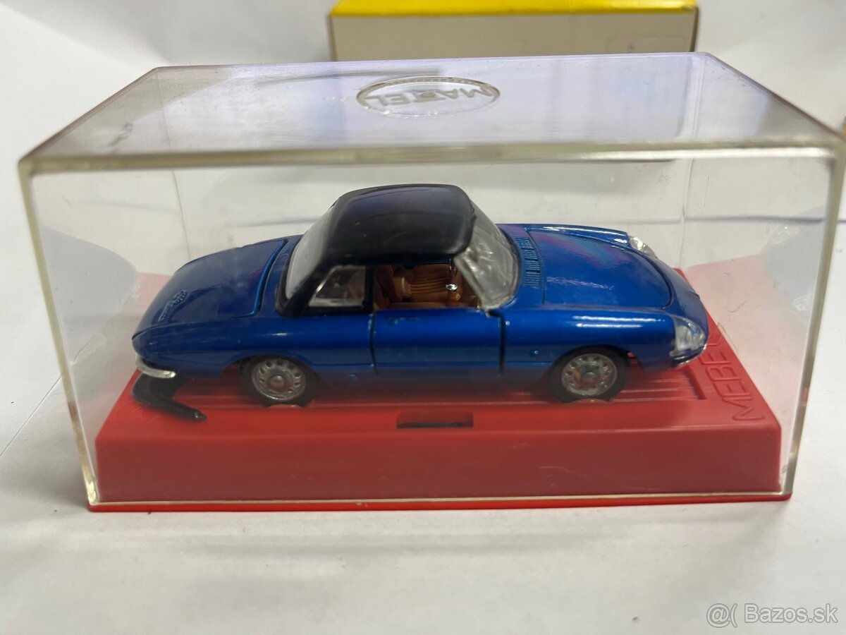 Predám vzácny model ALFA Duetto 2000