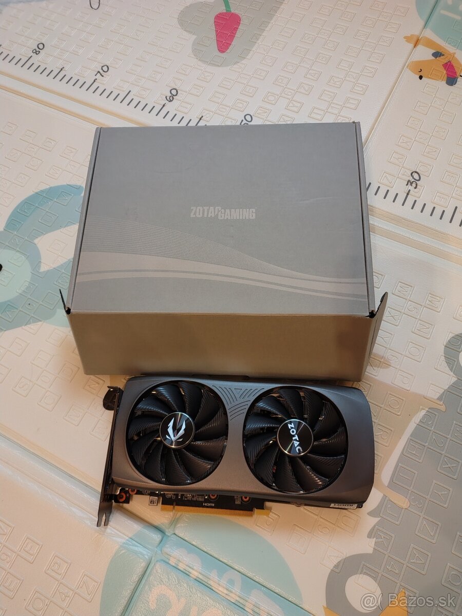 ZOTAC GAMING GeForce RTX 4070 SUPER Twin Edge OC 12GB