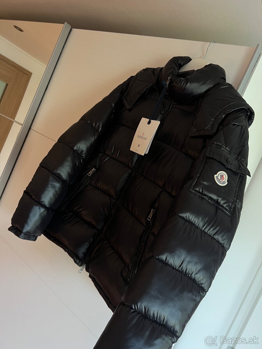 Moncler viralna bunda