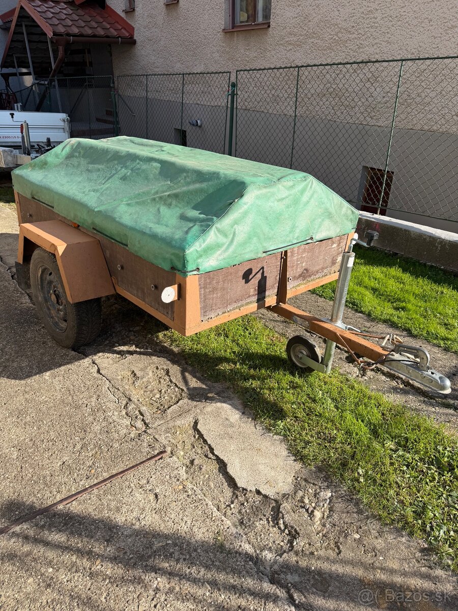 Predam prives, vozik do 750kg