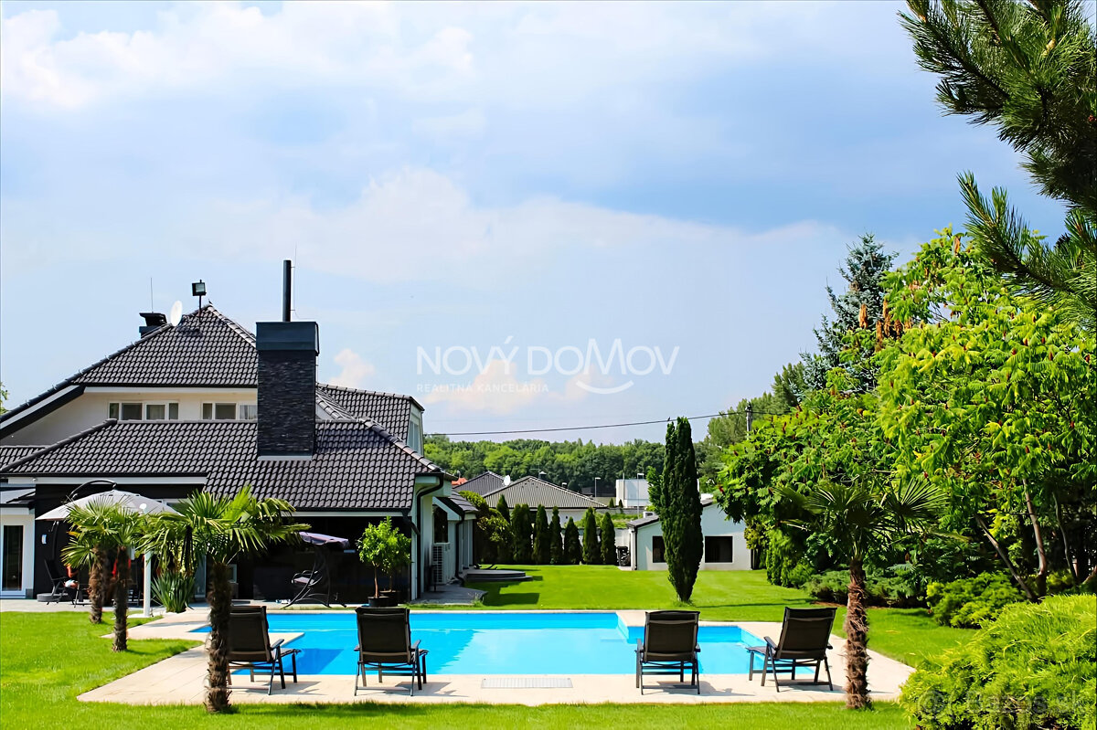 P R E D A J - cena na vyžiadanie