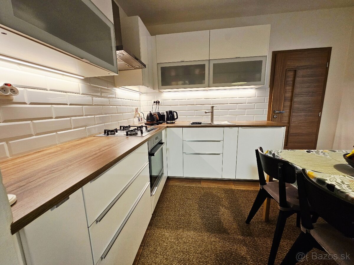 Predaj 3-izbový byt v tichej lokalite, Dubravka