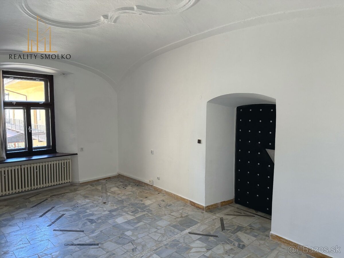 Na prenájom kancelárske priestory v historickom centre Prešo