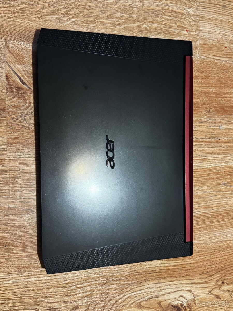 Acer Nitro AN517-51