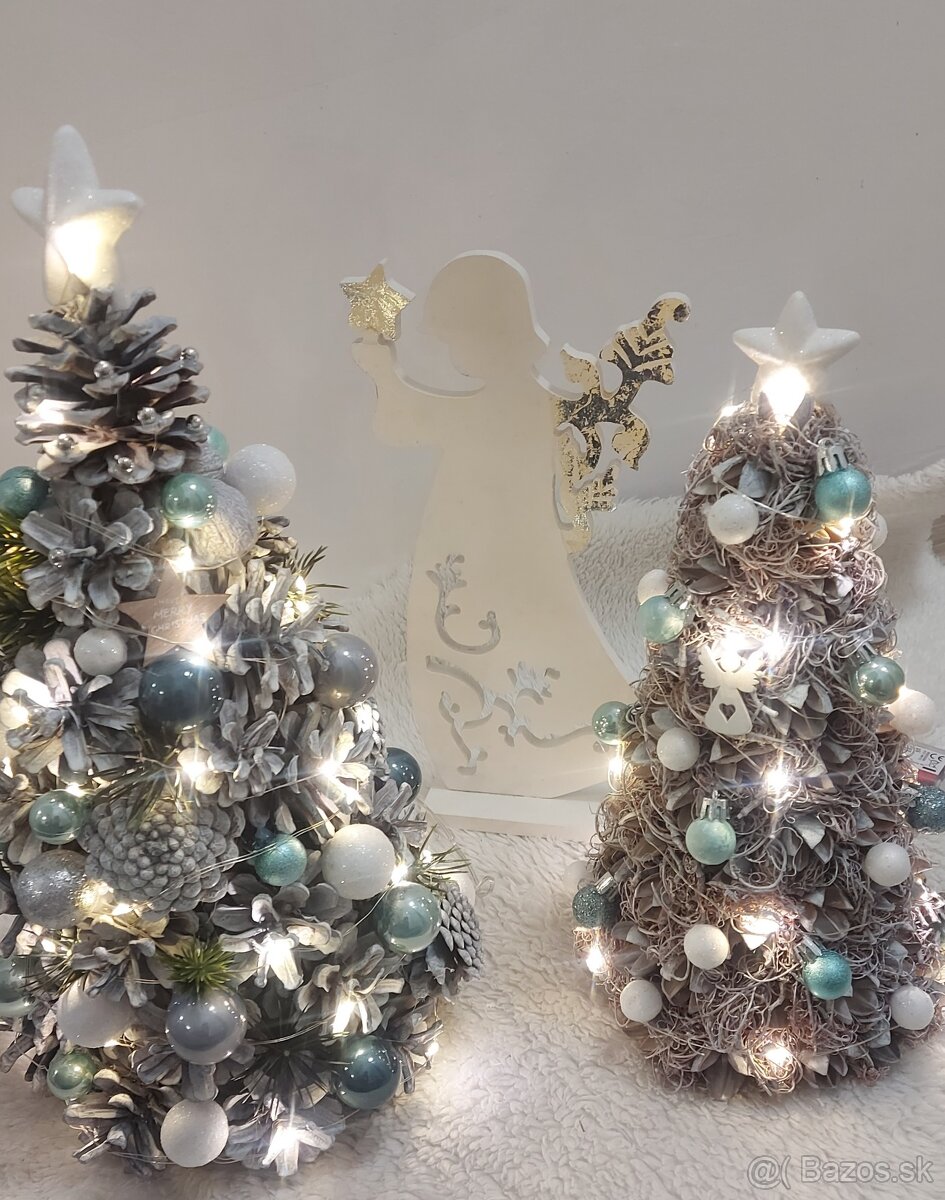 Stromček so svetielkami 40 cm