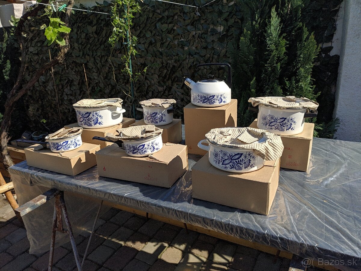 Sada smaltovaných hrncov SFINX.