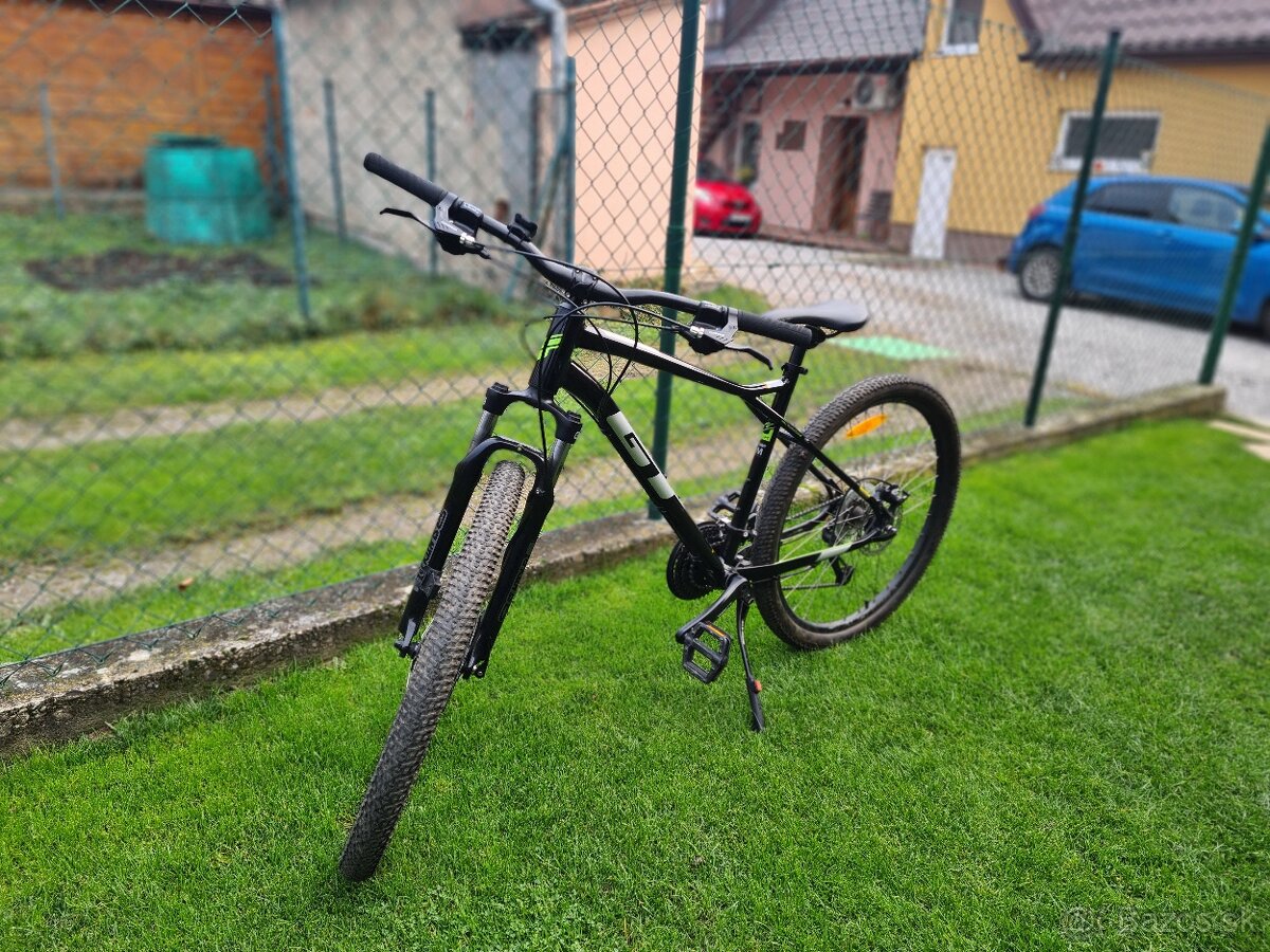 Horský bicykel Aggressor