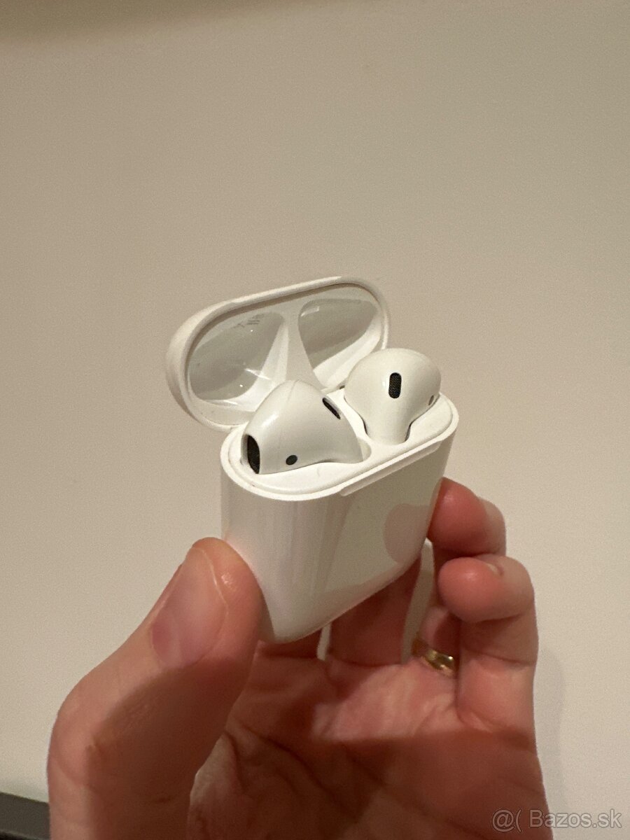 AirPods 2 (2019)