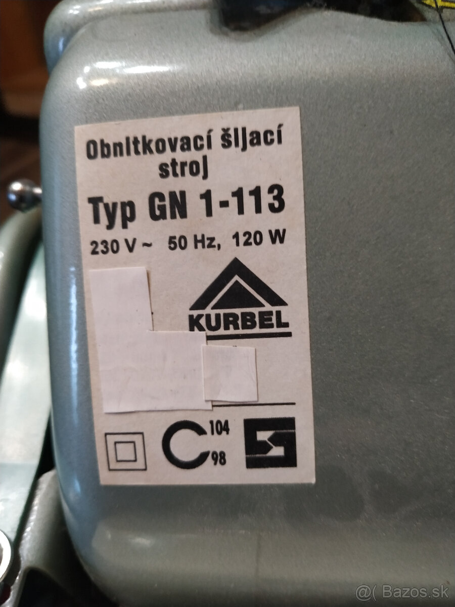 Obnitkovací šijací stroj