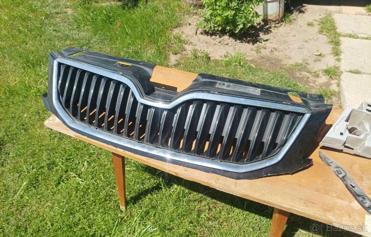 Predná maska Škoda Octavia 3