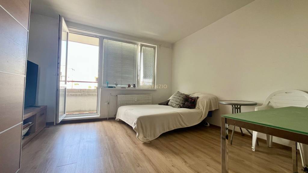 ASSENZIO – PREDAJ – GARZONKA 33m2 S LOGGIOU – NÁM. HARANIČIA