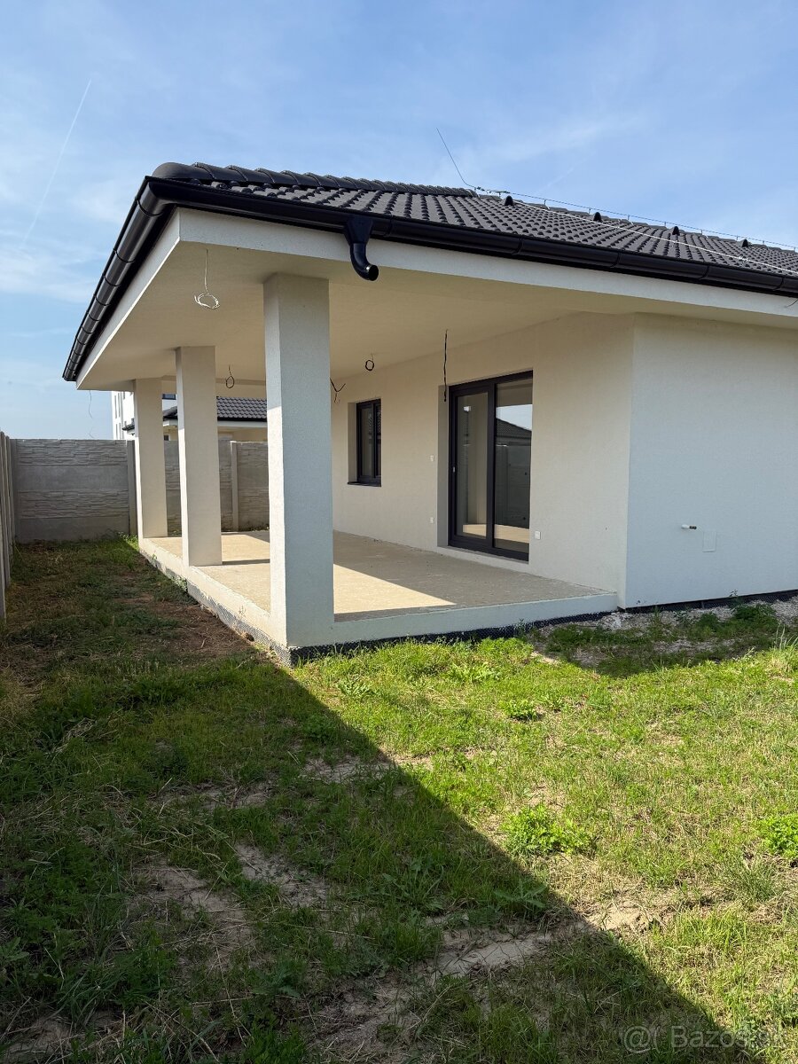 Kvalitný 4 izbový RD Galanta