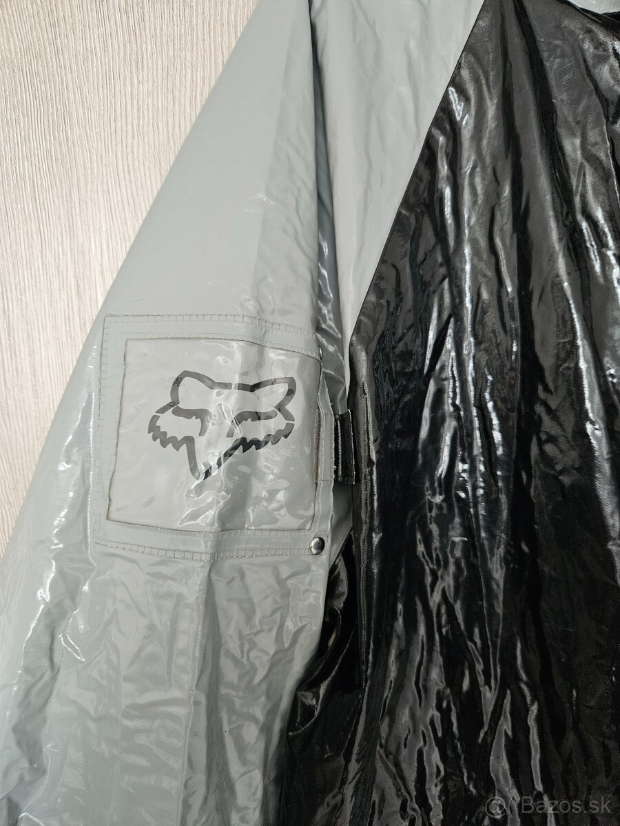 Pršiplášť, pláštenka FOX