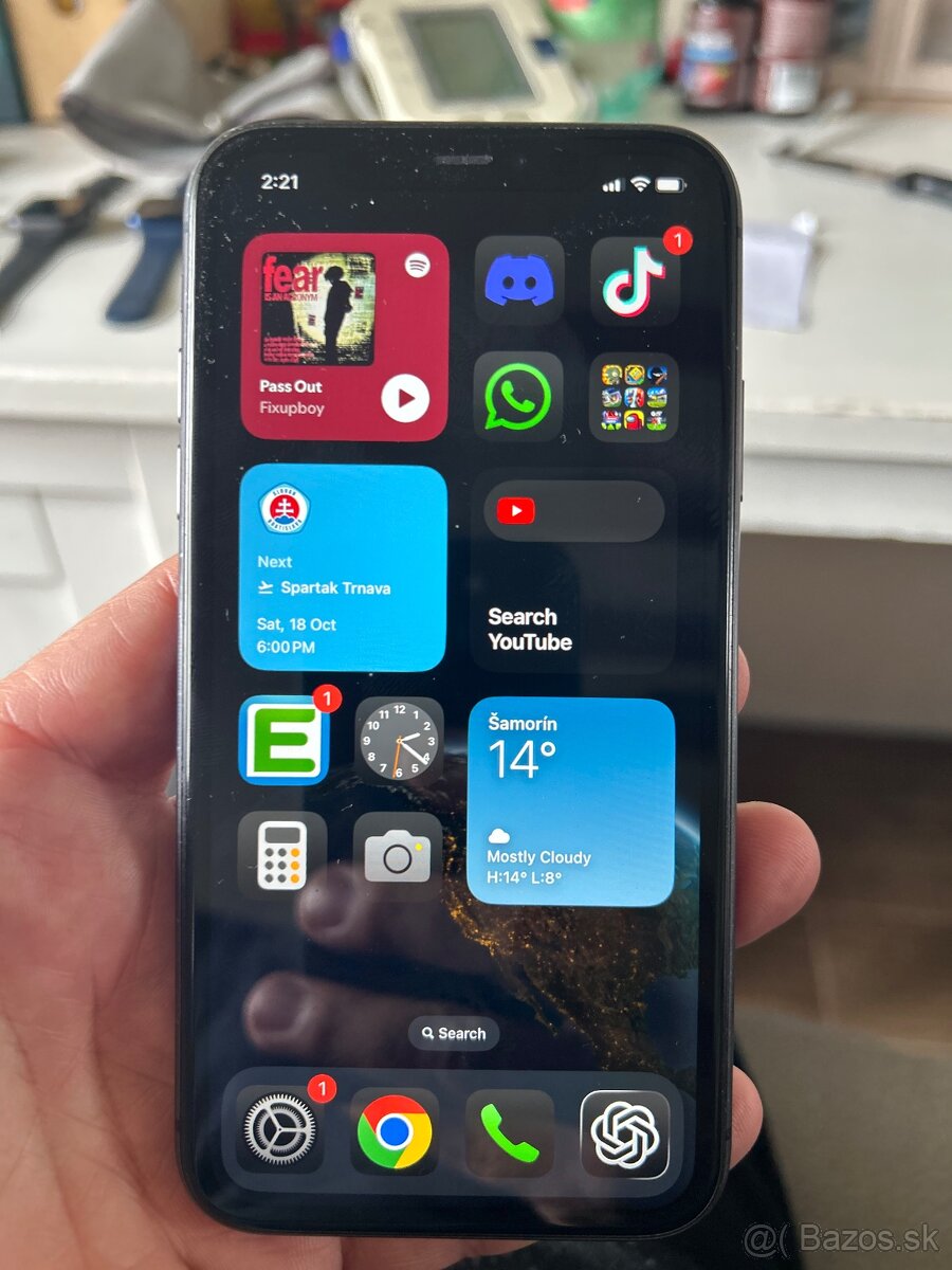Predám iPhone 11 64GB čierny originál krabica