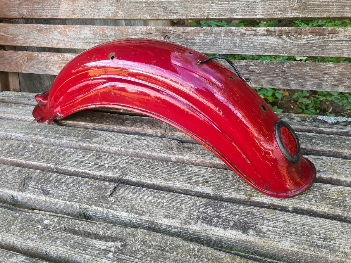 Jawa čz 150 diery na zad. madlo su hore