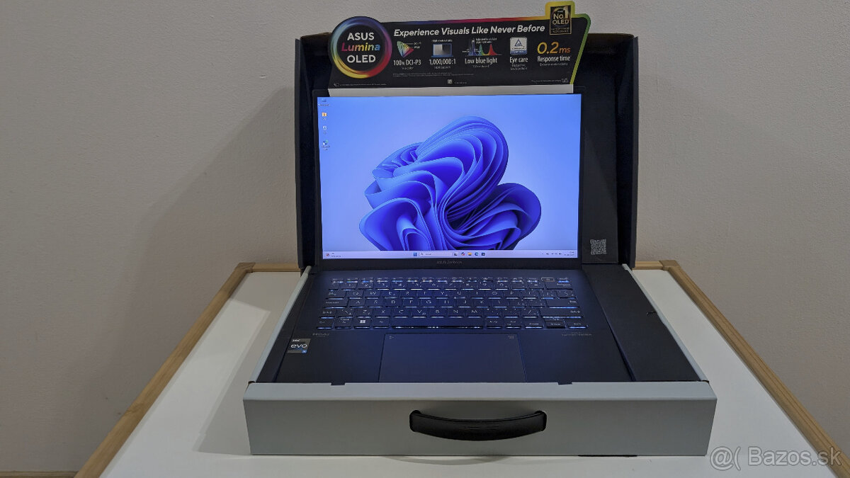 ASUS Zenbook 14 OLED UX3402VA