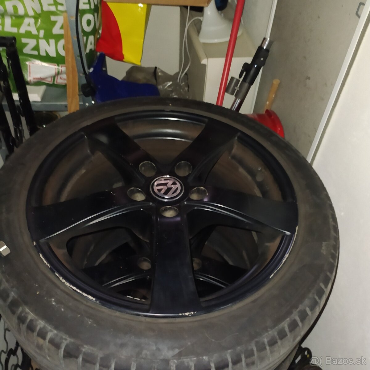 Predam 4 ks letných pneu s diskami