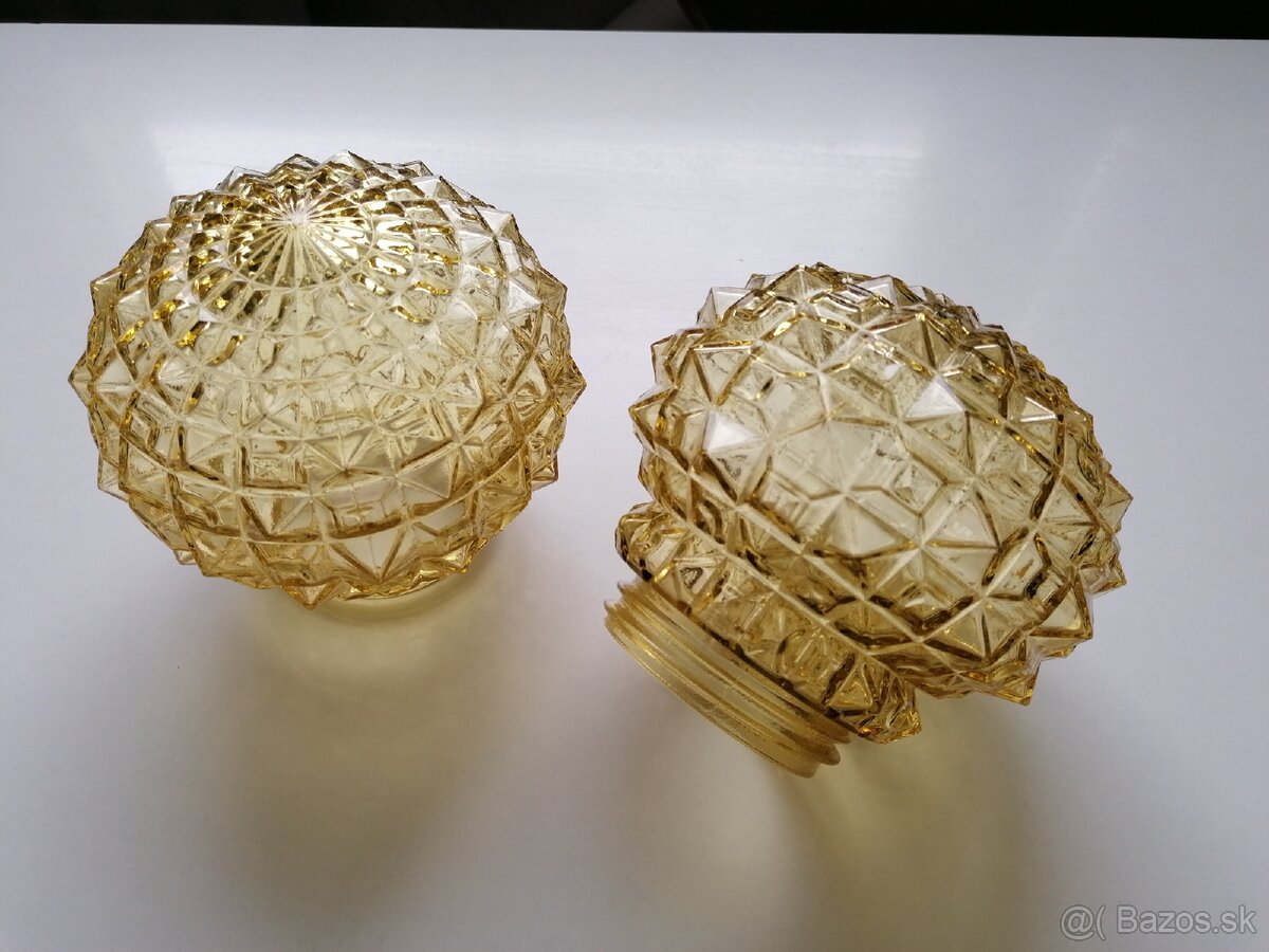 Tienidlá na stropné svietidlo