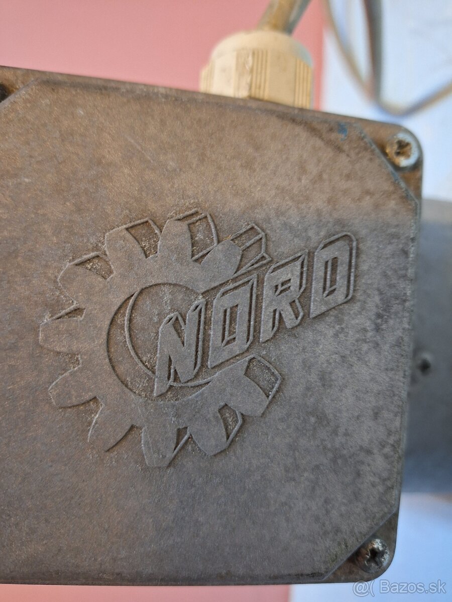 Predám viacero elektromotory s prevodovkou