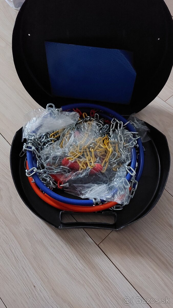 Predám snehové reťaze.