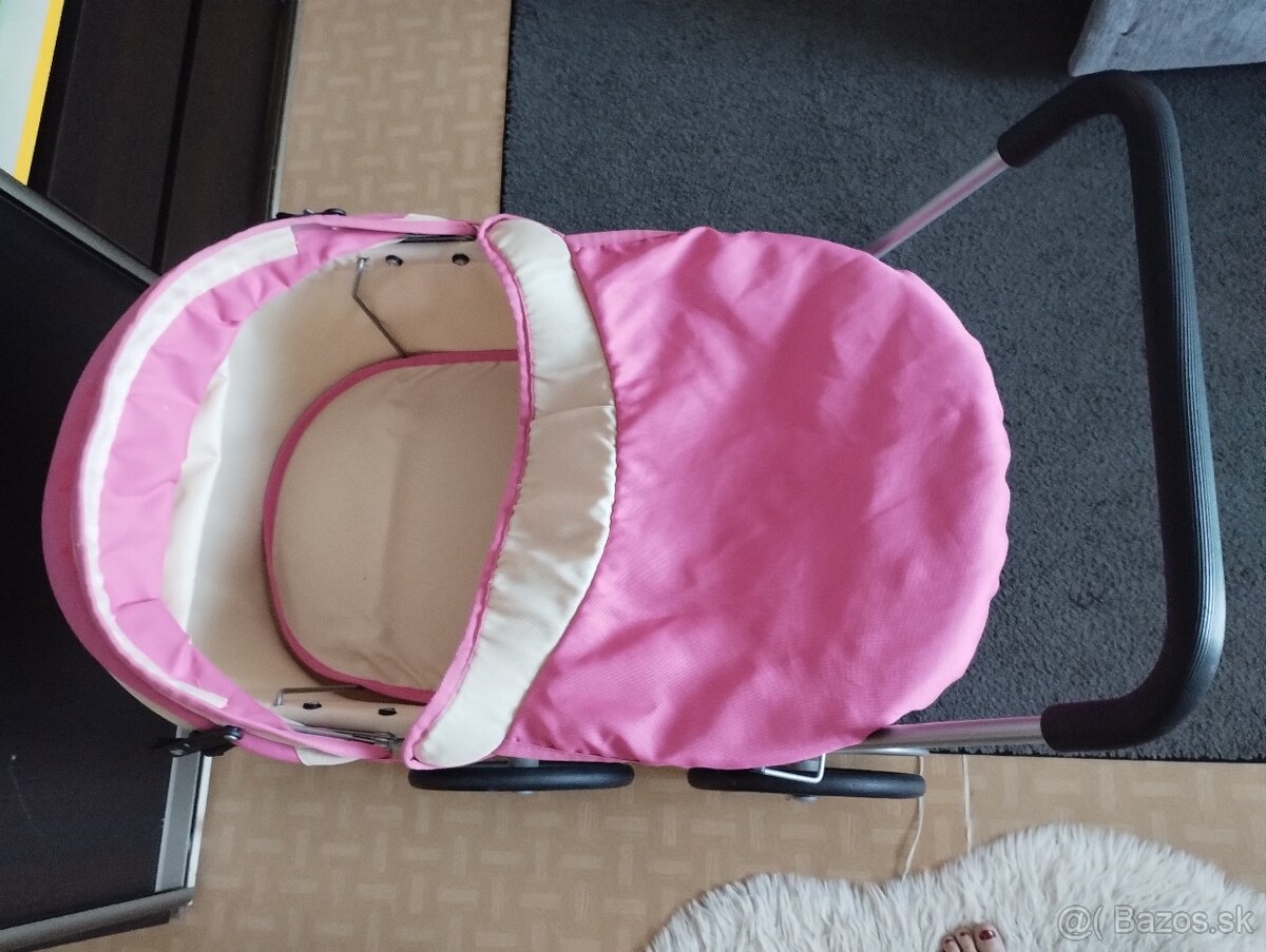 Retro kočík pre bábiky