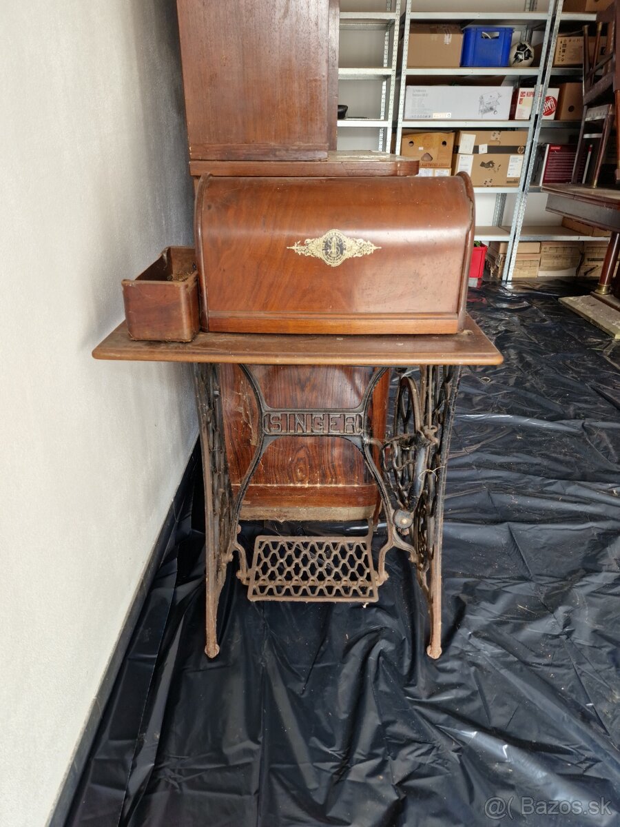 Šijací stroj Singer