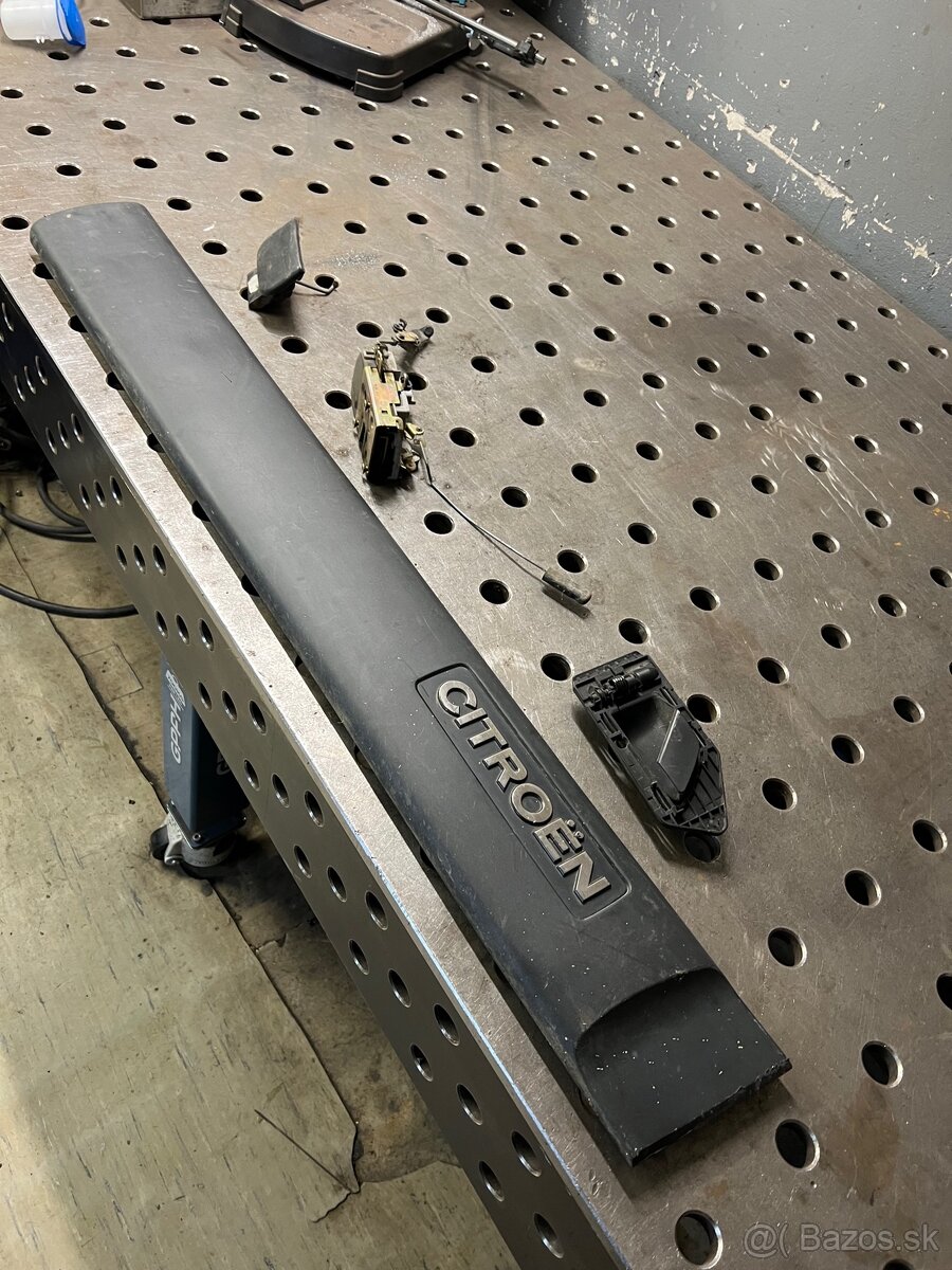 Berlingo partner lišta klučka zámok