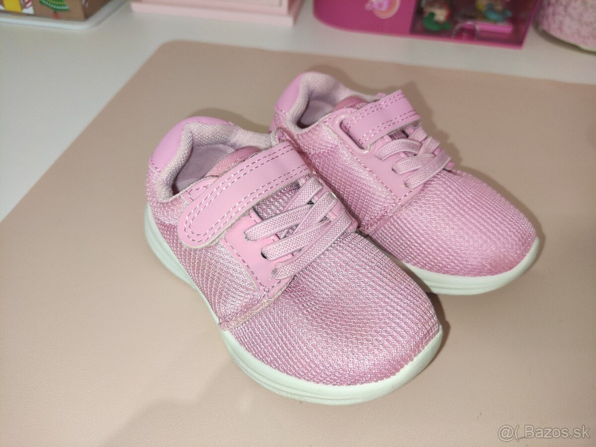 Detské tenisky č. 22