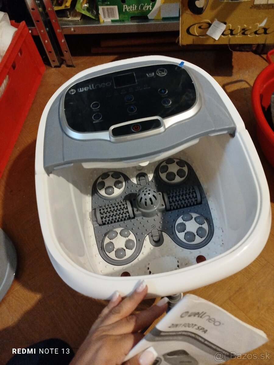 Masážny prístroj na nohy Wellneo 2in1 foot spa