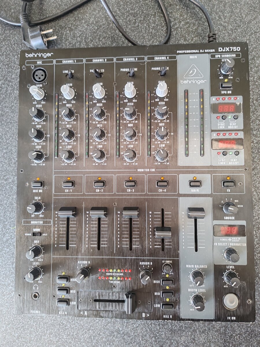 Behringer djx750