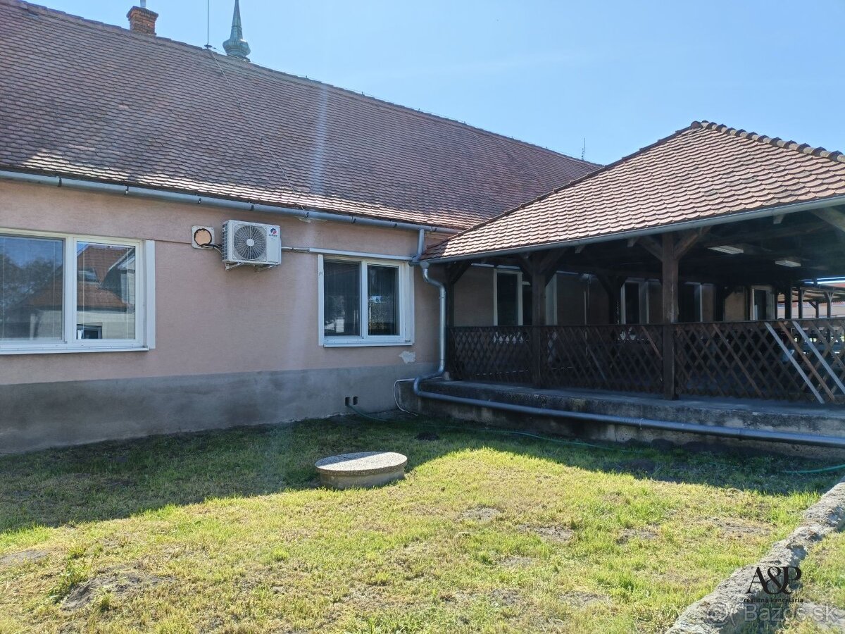 NA PREDAJ KOMERČNÝ OBJEKT, 832 M2, BORSKÝ MIKULÁŠ, okr. SENI