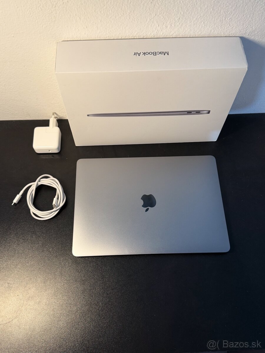 Predám MacBook Air 2020 M1 Space Grey HDD 256GB Stav Nového